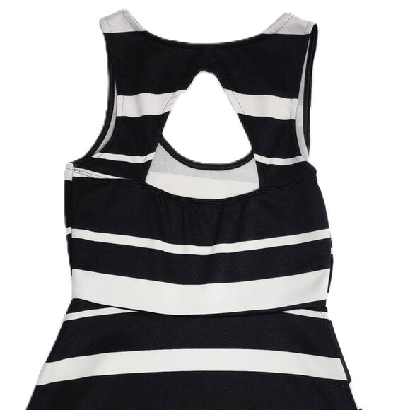 Black & White Stripe Sleeveless Peek-A-Boo Back Fit & Flare Dress XS Excellent - Picture 3 of 4